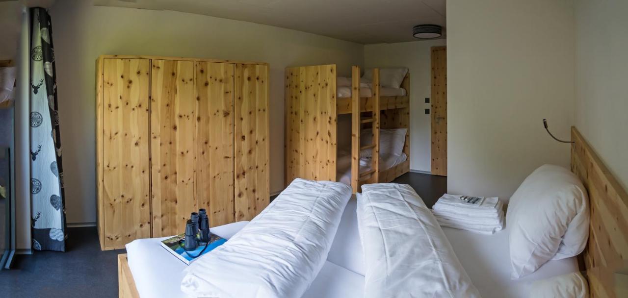 Berghotel Mettmen Schwanden  Екстериор снимка