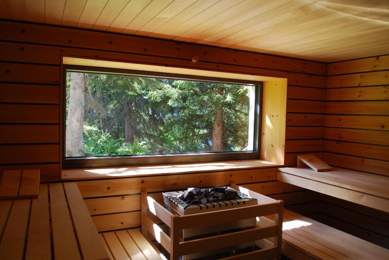 Berghotel Mettmen Schwanden  Екстериор снимка