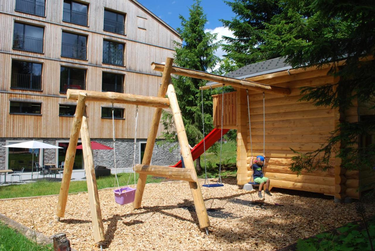Berghotel Mettmen Schwanden  Екстериор снимка