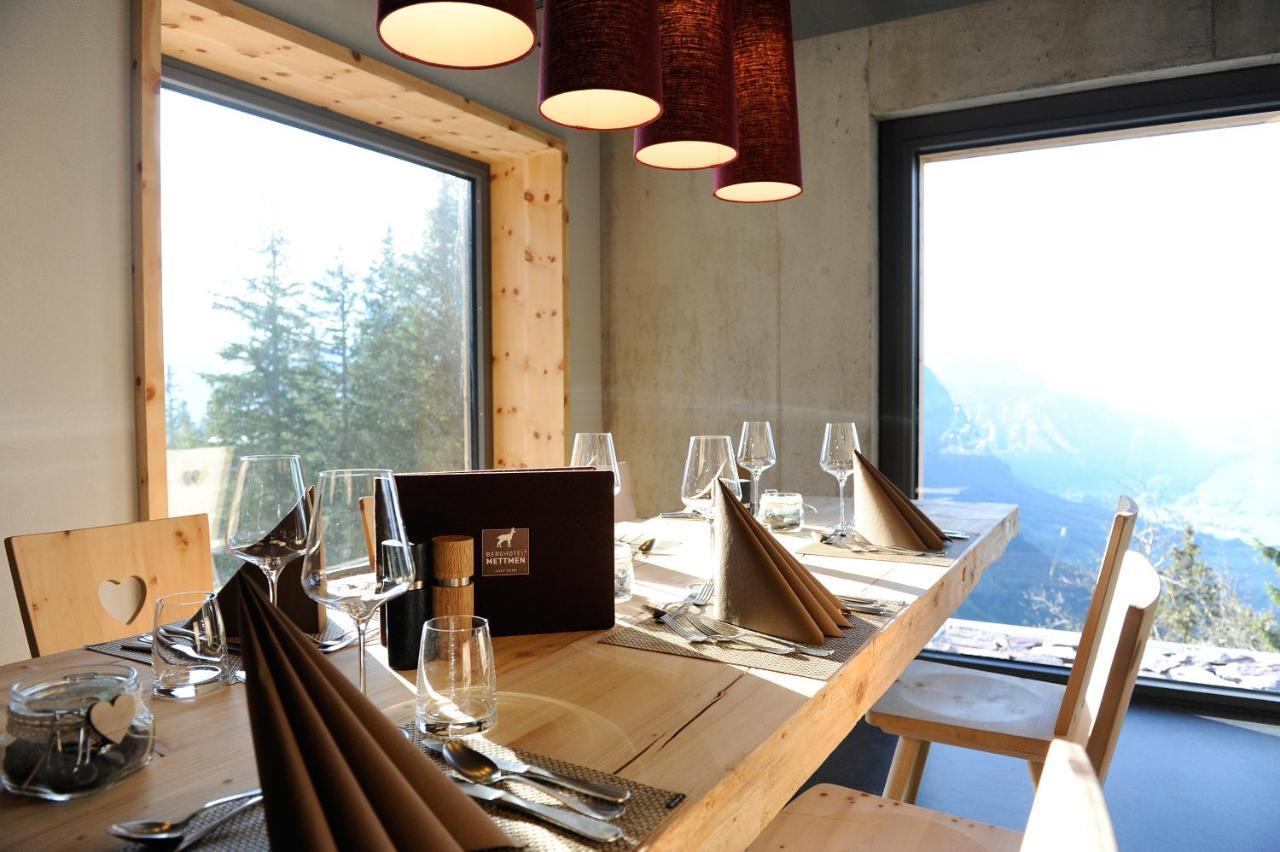 Berghotel Mettmen Schwanden  Екстериор снимка