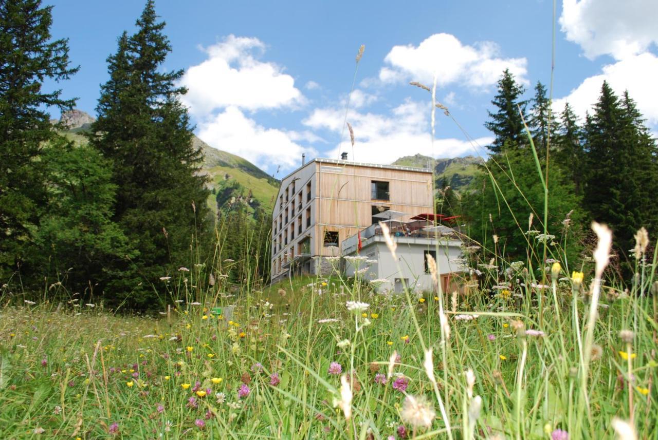 Berghotel Mettmen Schwanden  Екстериор снимка
